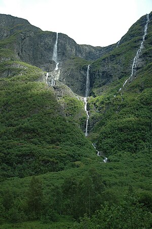 Kjelfossen 1.jpg